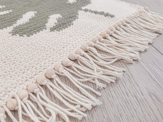 Monstera wall hanging