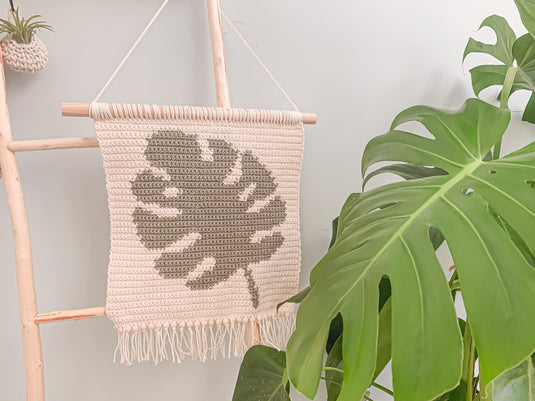 Monstera wall hanging