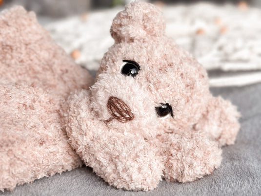 Bear snuggler