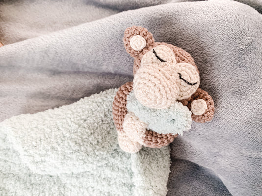 Monkey cuddle cloth